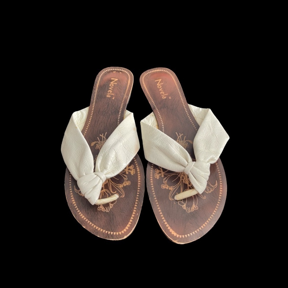 Novela black strap thong wooden sandals size women's 8